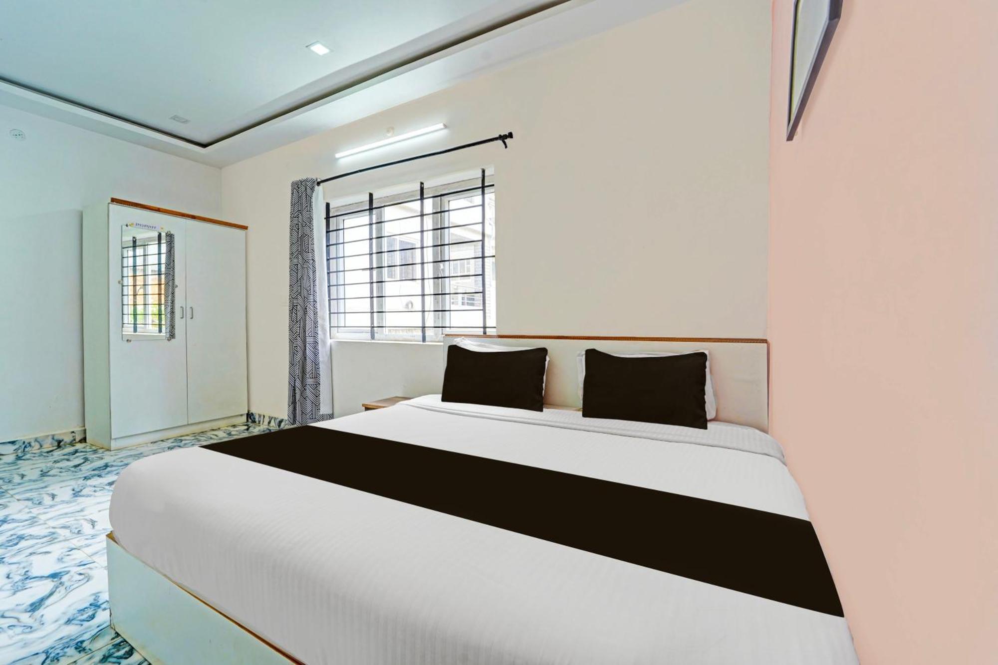 Hotel O Vijaynagar Road Formerly Anmol Peace Stay Ooty Exteriör bild