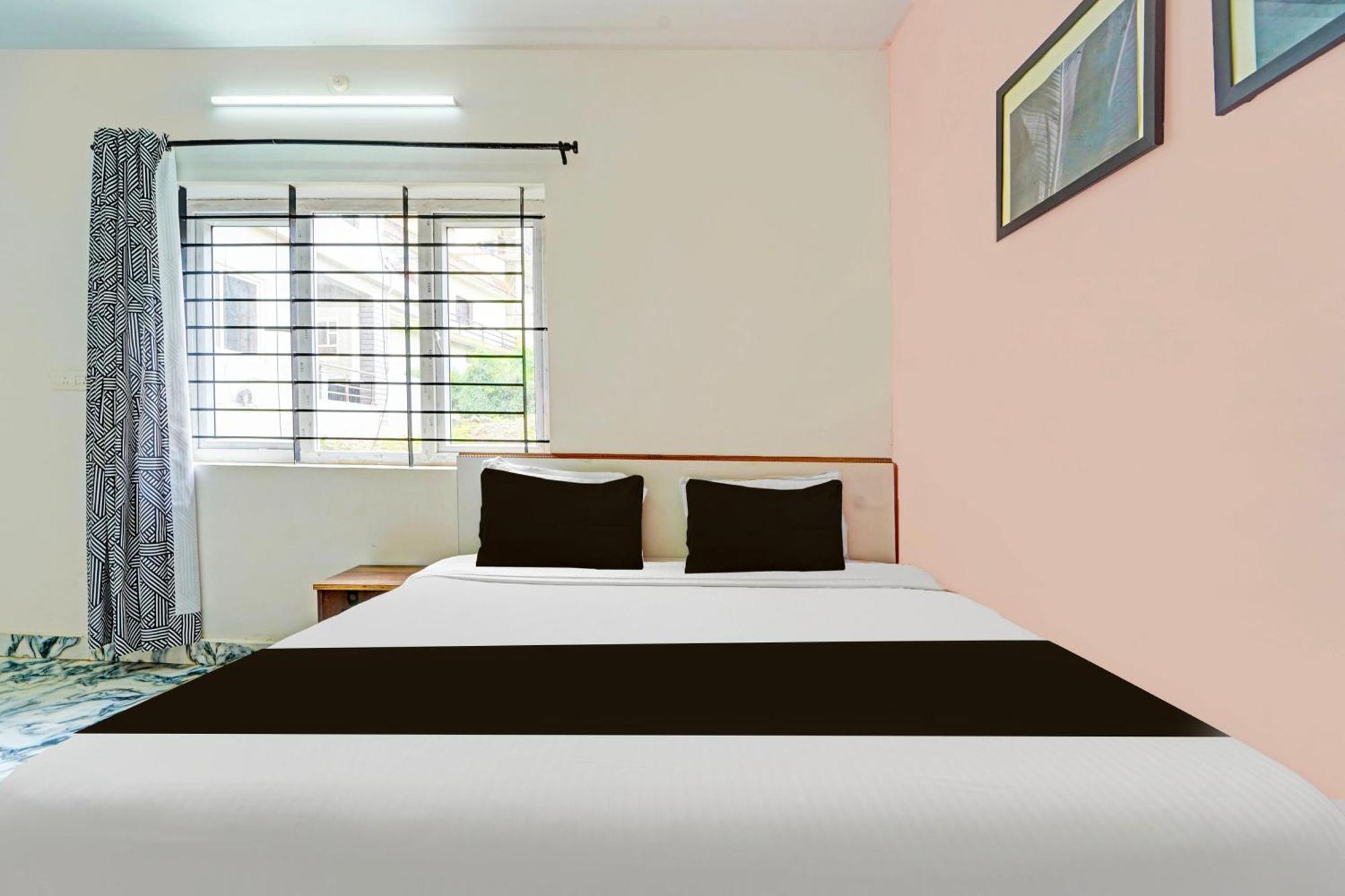 Hotel O Vijaynagar Road Formerly Anmol Peace Stay Ooty Exteriör bild